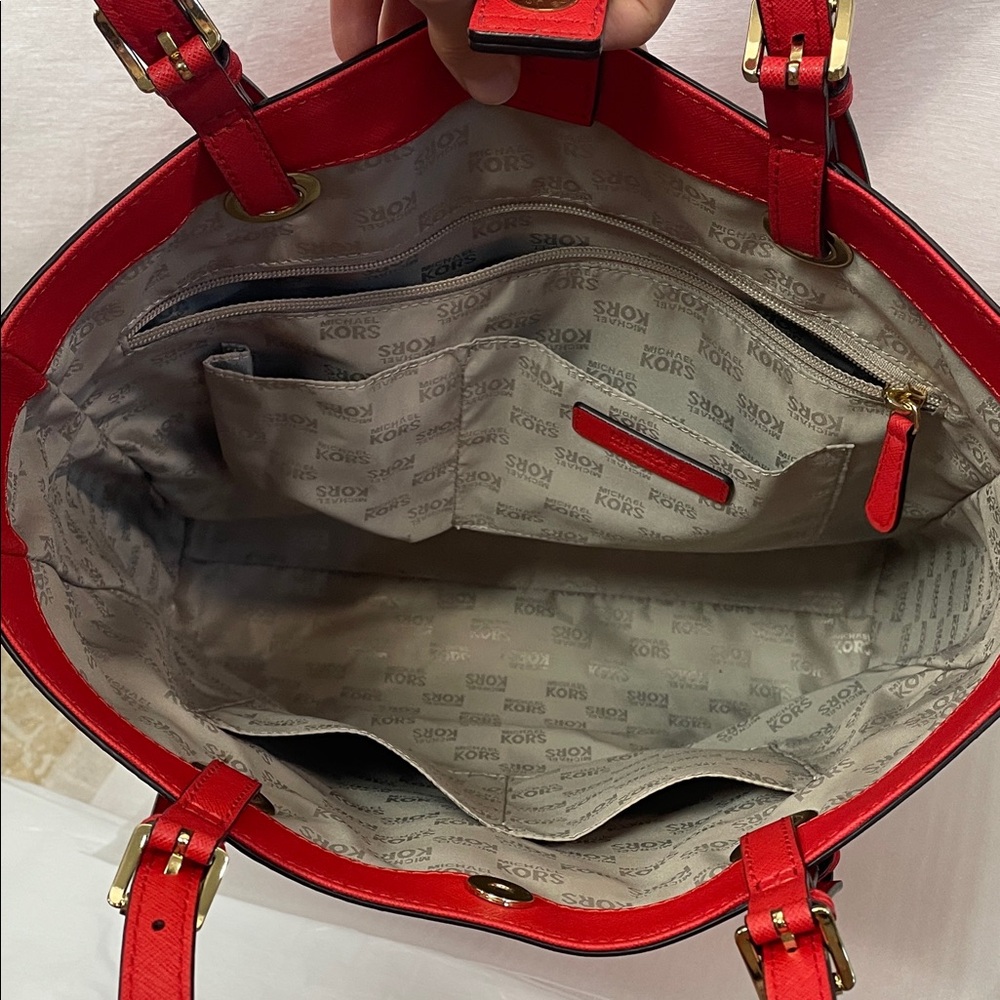 Michael Kors Vibrant cherry Red Tote gold hardware large purse - Picture 11 of 17